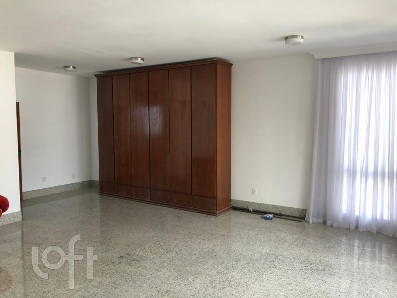 Casa à venda com 5 quartos, 376m² - Foto 11