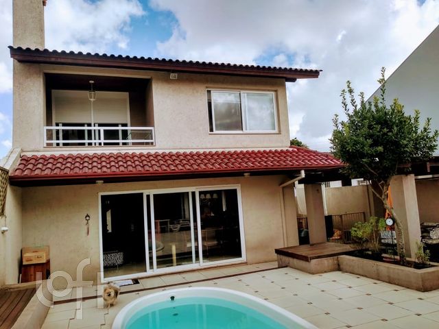 Casa com 400m², 4 dormitórios, 3 suítes, 5 vagas, Cristo Redentor em Porto Alegre