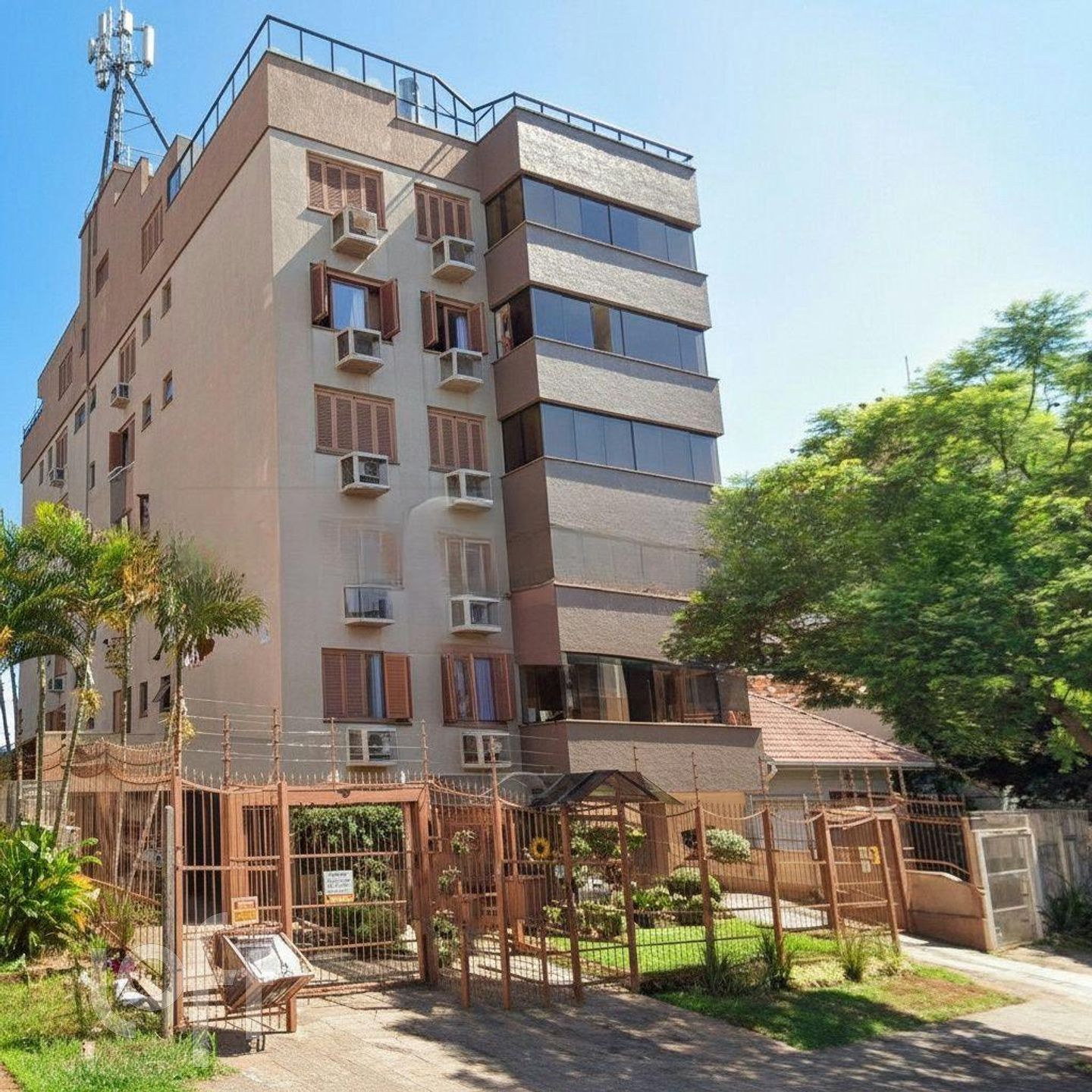 Apartamento com 124m², 3 dormitórios, 1 suíte, 2 vagas, Cristo Redentor em Porto Alegre
