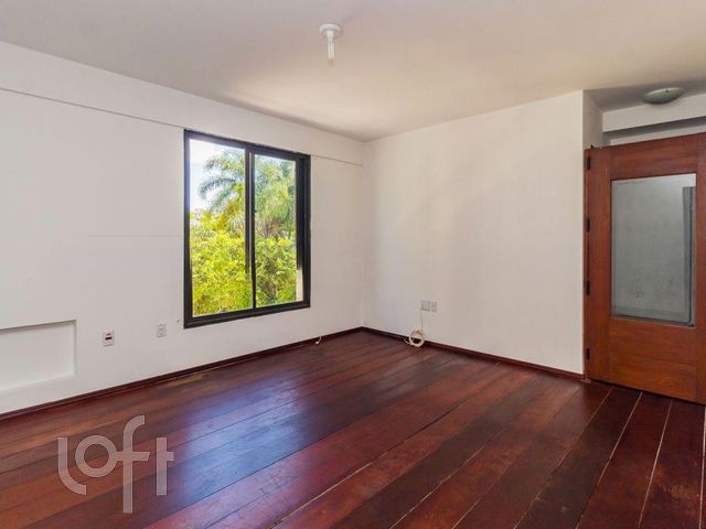 Apartamento com 125m², 2 dormitórios, 2 vagas, Higienópolis em Porto Alegre