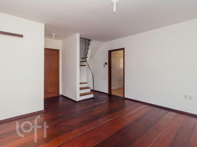 Apartamento com 125m², 2 dormitórios, 2 vagas, Higienópolis em Porto Alegre