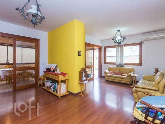 Apartamento com 250m², 3 dormitórios, 2 suítes, 2 vagas, Menino Deus em Porto Alegre