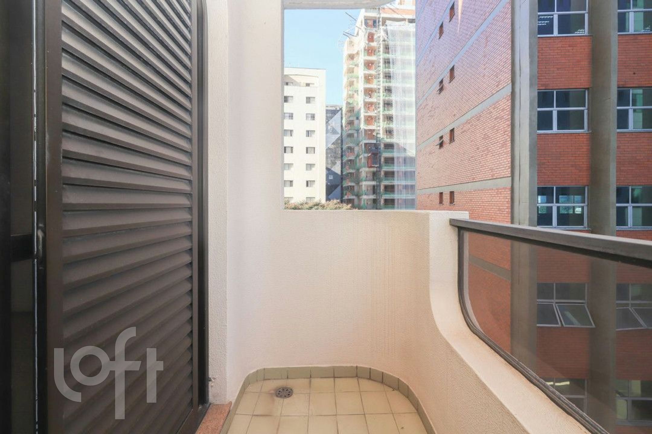 Apartamento à venda com 3 quartos, 145m² - Foto 25