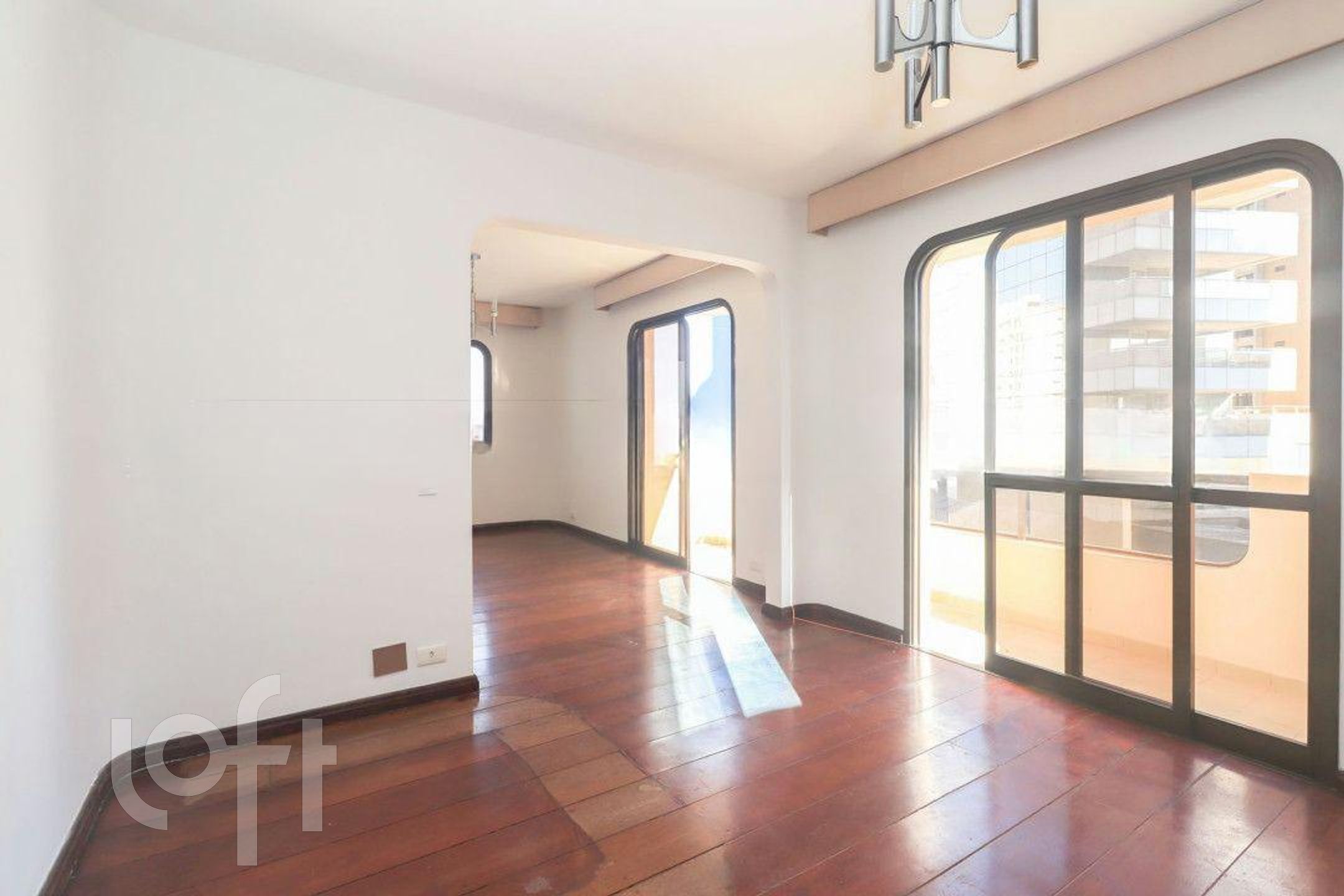 Apartamento à venda com 3 quartos, 145m² - Foto 7