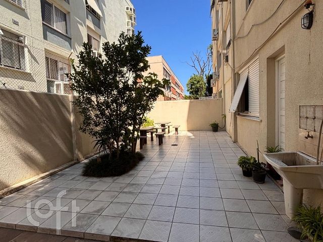 Apartamento com 70m², 2 dormitórios, 1 vaga, Santa Cecília em Porto Alegre