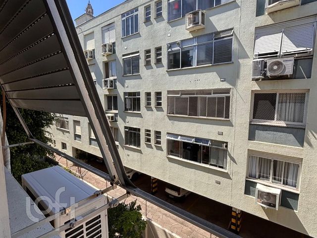 Apartamento com 70m², 2 dormitórios, 1 vaga, Santa Cecília em Porto Alegre
