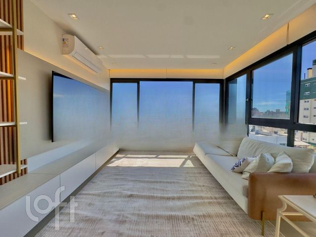 Apartamento com 100m², 3 dormitórios, 3 suítes, 2 vagas, Higienópolis em Porto Alegre