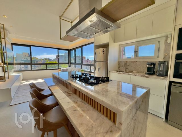 Apartamento com 100m², 3 dormitórios, 3 suítes, 2 vagas, Higienópolis em Porto Alegre