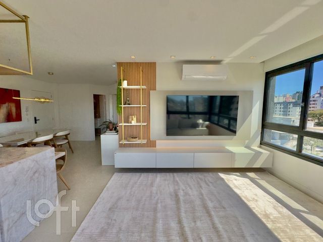 Apartamento com 100m², 3 dormitórios, 3 suítes, 2 vagas, Higienópolis em Porto Alegre