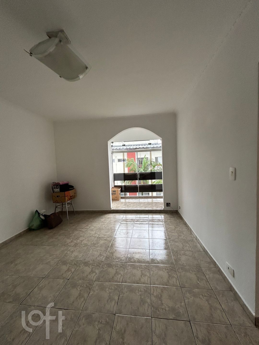 Apartamento à venda com 3 quartos, 77m² - Foto 2