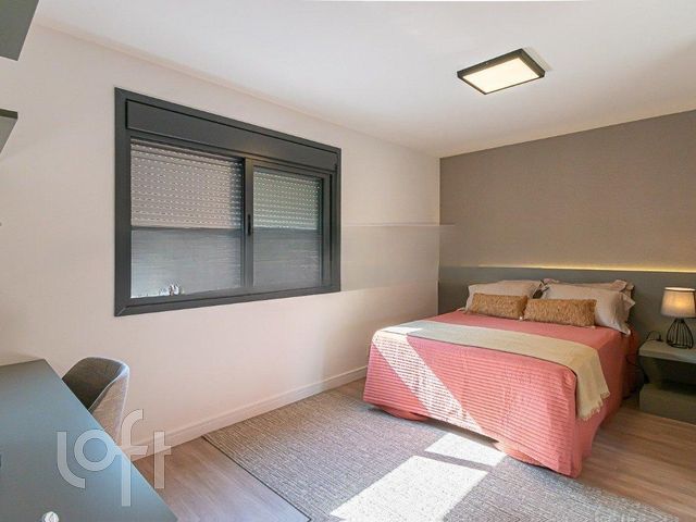 Apartamento com 81m², 3 dormitórios, 1 suíte, 2 vagas, Santana em Porto Alegre