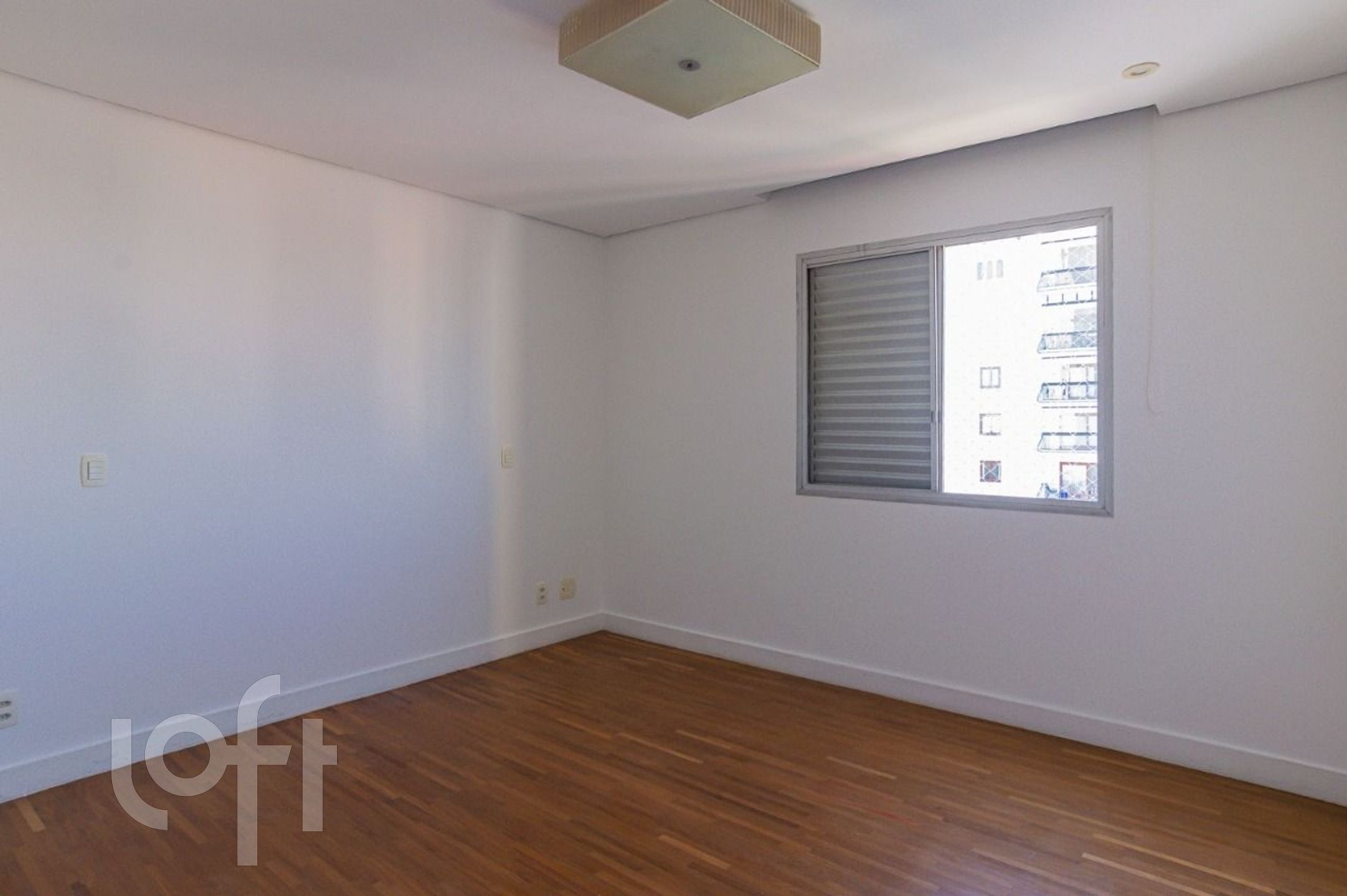 Apartamento à venda com 3 quartos, 241m² - Foto 16