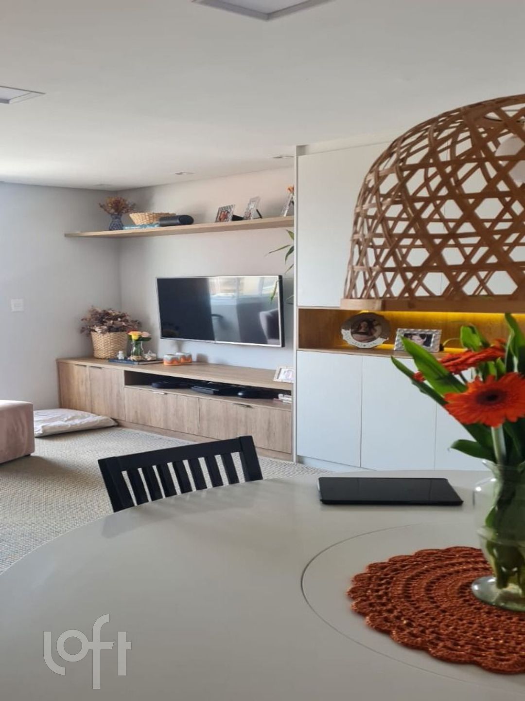 Apartamento à venda com 3 quartos, 84m² - Foto 1