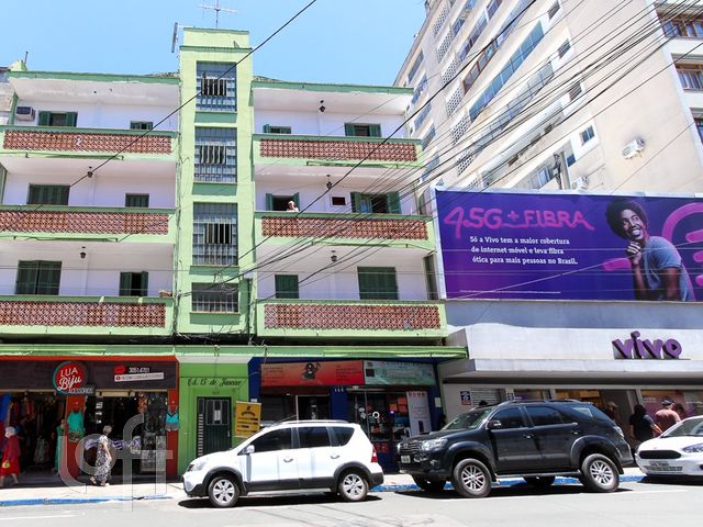 Apartamento com 48m², 2 dormitórios no bairro Centro em Canoas para Comprar