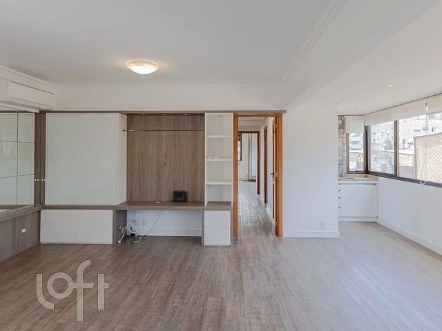 Apartamento com 106m², 3 dormitórios, 1 suíte, 2 vagas, Auxiliadora em Porto Alegre