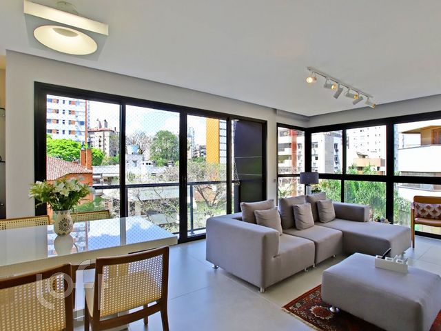 Apartamento com 99m², 2 dormitórios, 2 suítes, 2 vagas, Bela Vista em Porto Alegre