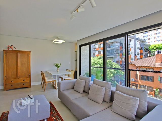 Apartamento com 99m², 2 dormitórios, 2 suítes, 2 vagas, Bela Vista em Porto Alegre