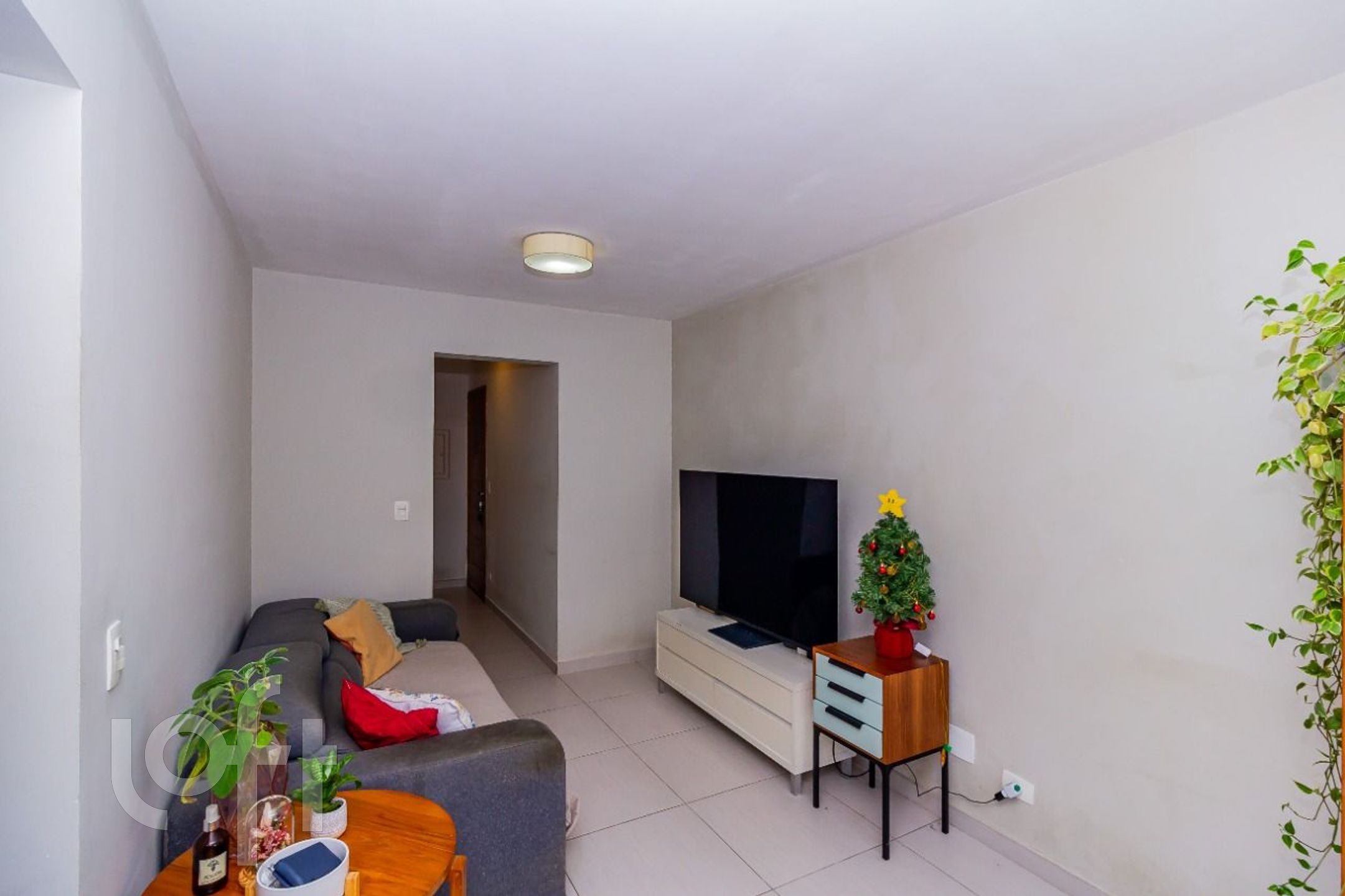 Apartamento à venda com 2 quartos, 63m² - Foto 3