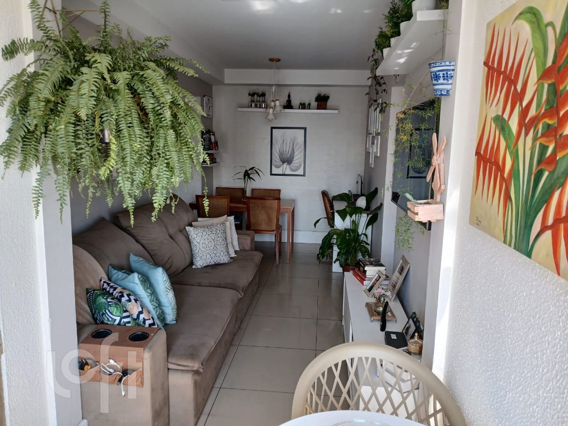 Apartamento à venda com 2 quartos, 63m² - Foto 3