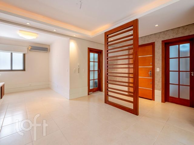 Apartamento com 84m², 2 dormitórios, 1 vaga, Independência em Porto Alegre