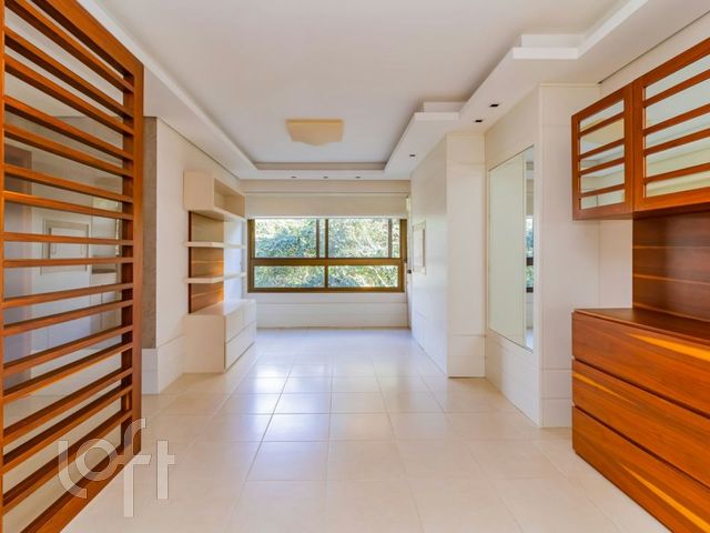 Apartamento com 84m², 2 dormitórios, 1 vaga, Independência em Porto Alegre