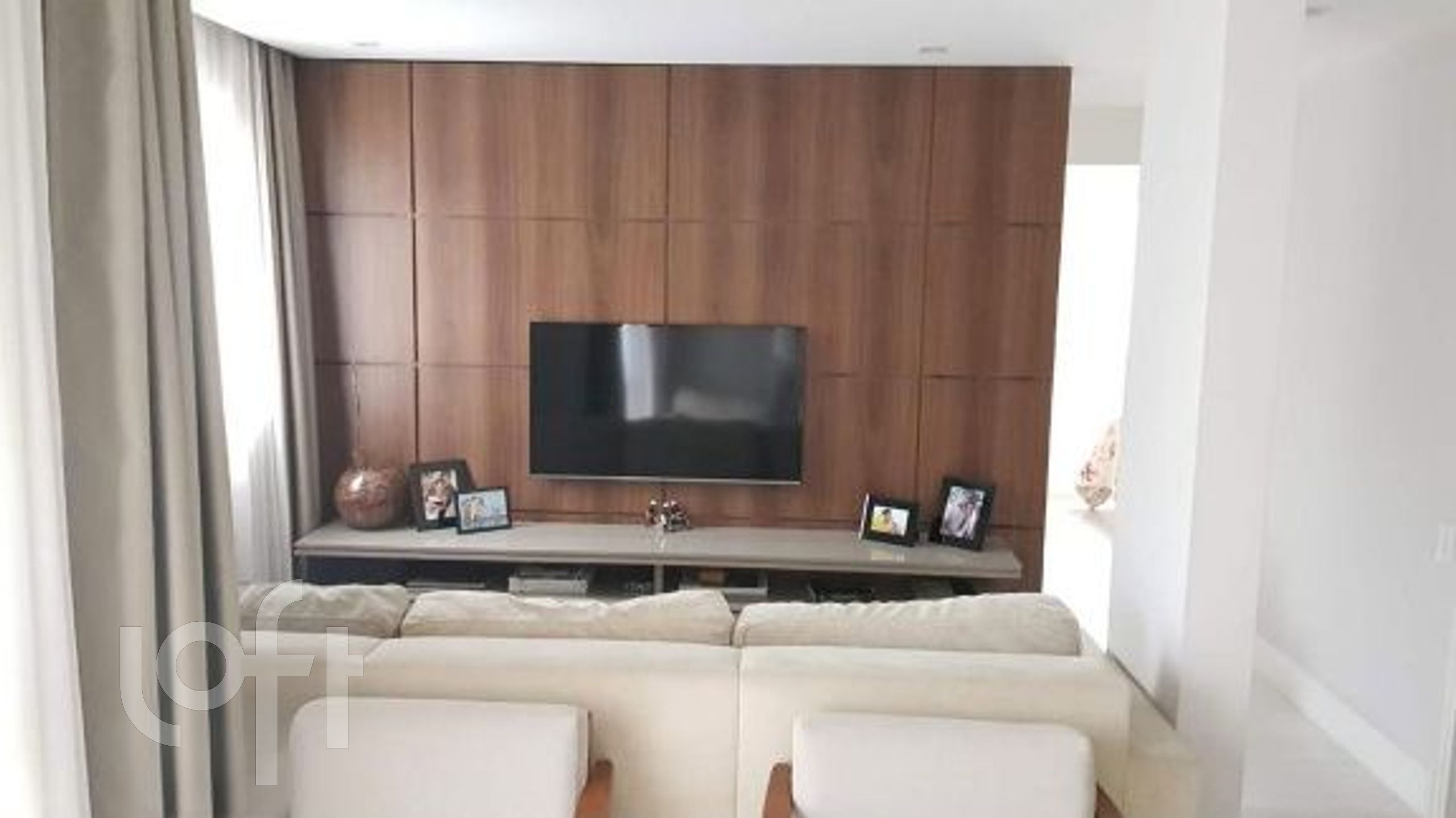 Apartamento à venda com 2 quartos, 74m² - Foto 1