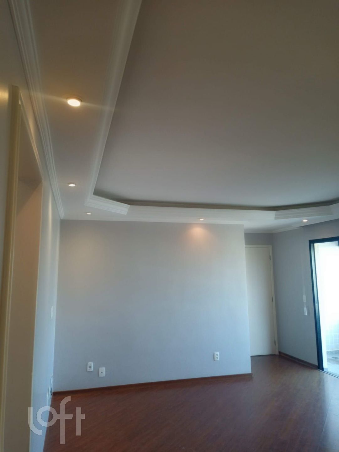 Apartamento à venda com 3 quartos, 105m² - Foto 1