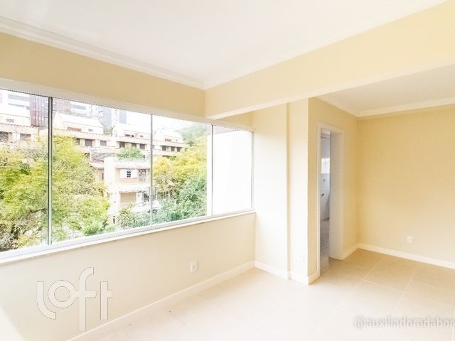 Apartamento com 45m², 1 dormitório, 1 vaga, Menino Deus em Porto Alegre