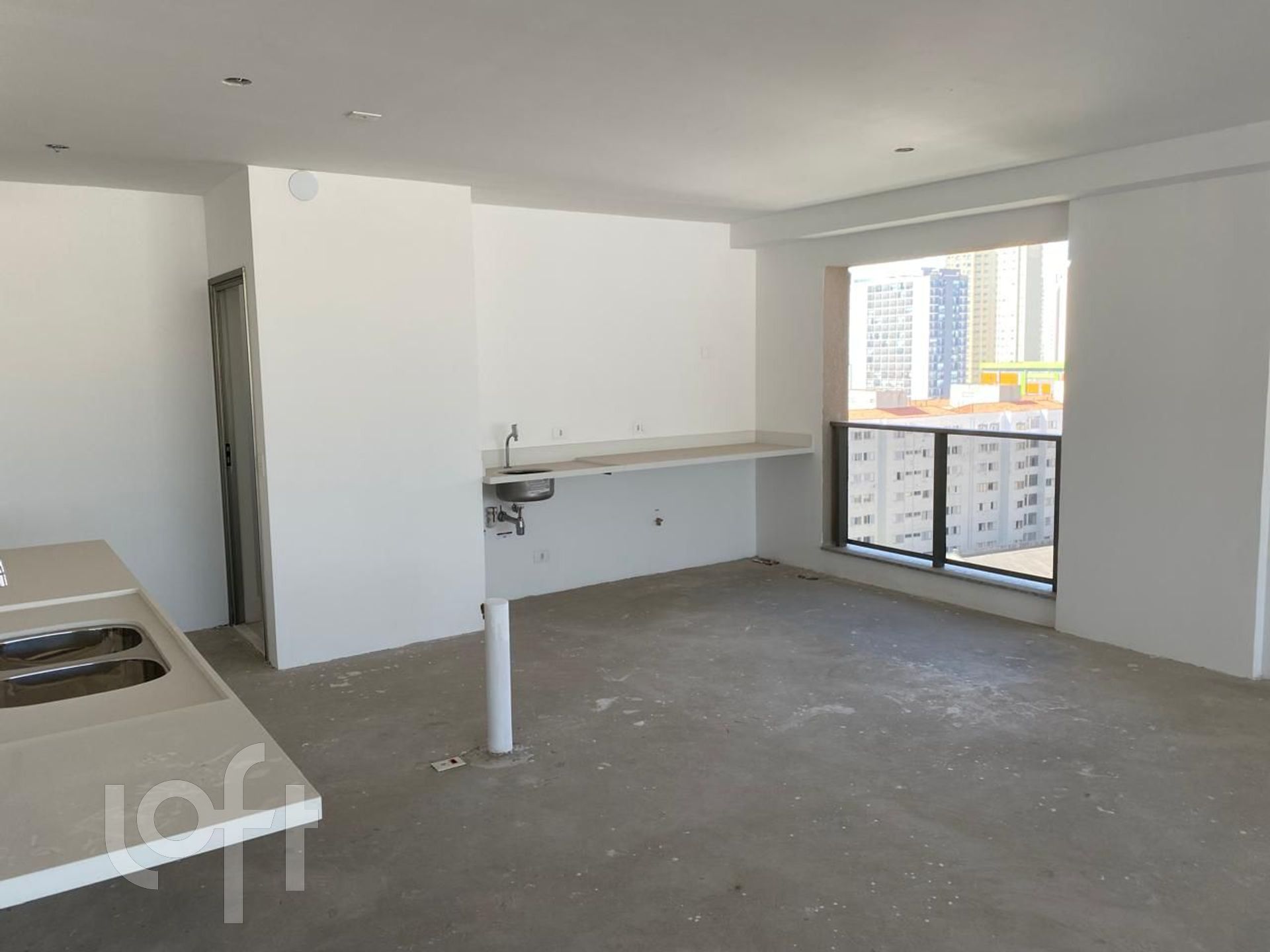 Apartamento à venda com 3 quartos, 181m² - Foto 4