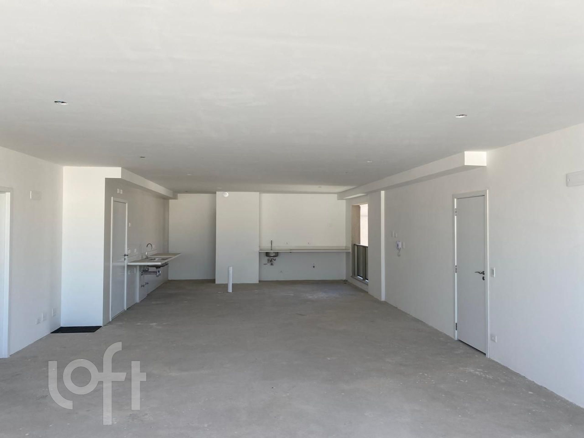 Apartamento à venda com 3 quartos, 181m² - Foto 2