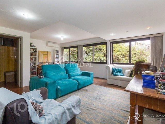 Apartamento com 143m², 4 dormitórios, 1 suíte, 1 vaga, Higienópolis em Porto Alegre