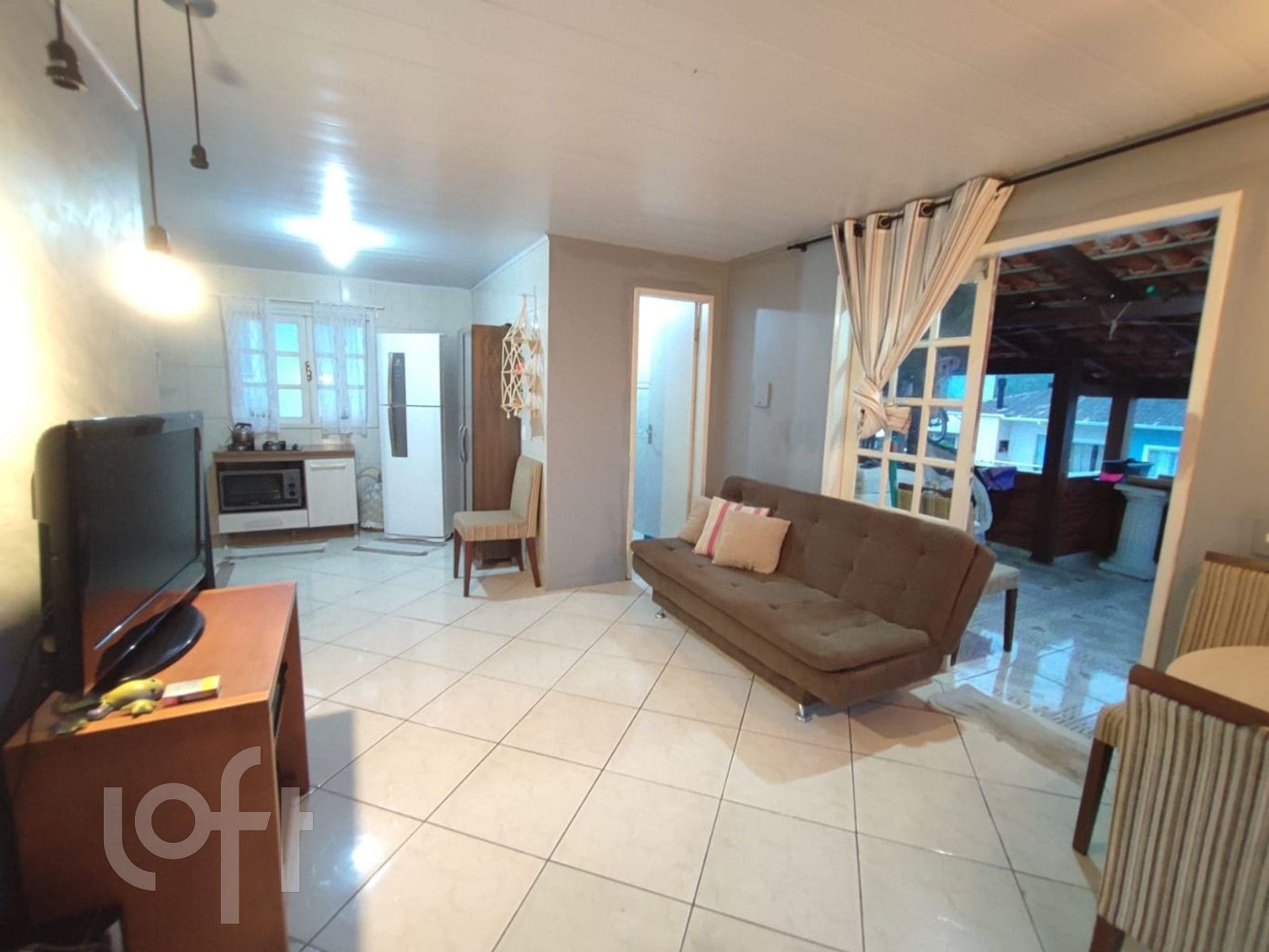 Apartamento à venda em Ingleses com 100 m², 2 quartos, 1 suíte, 1 vaga