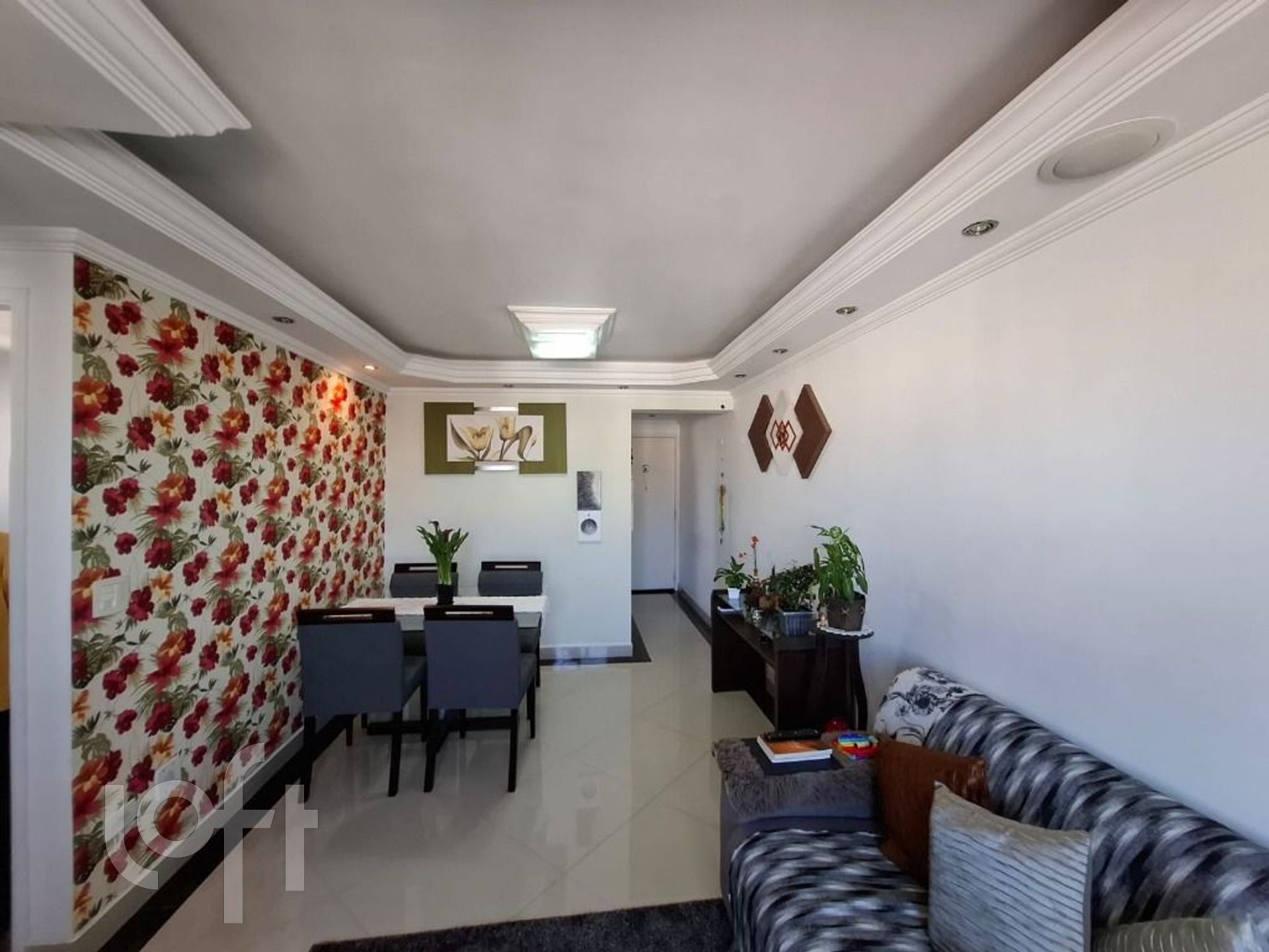 Apartamento à venda com 2 quartos, 58m² - Foto 2