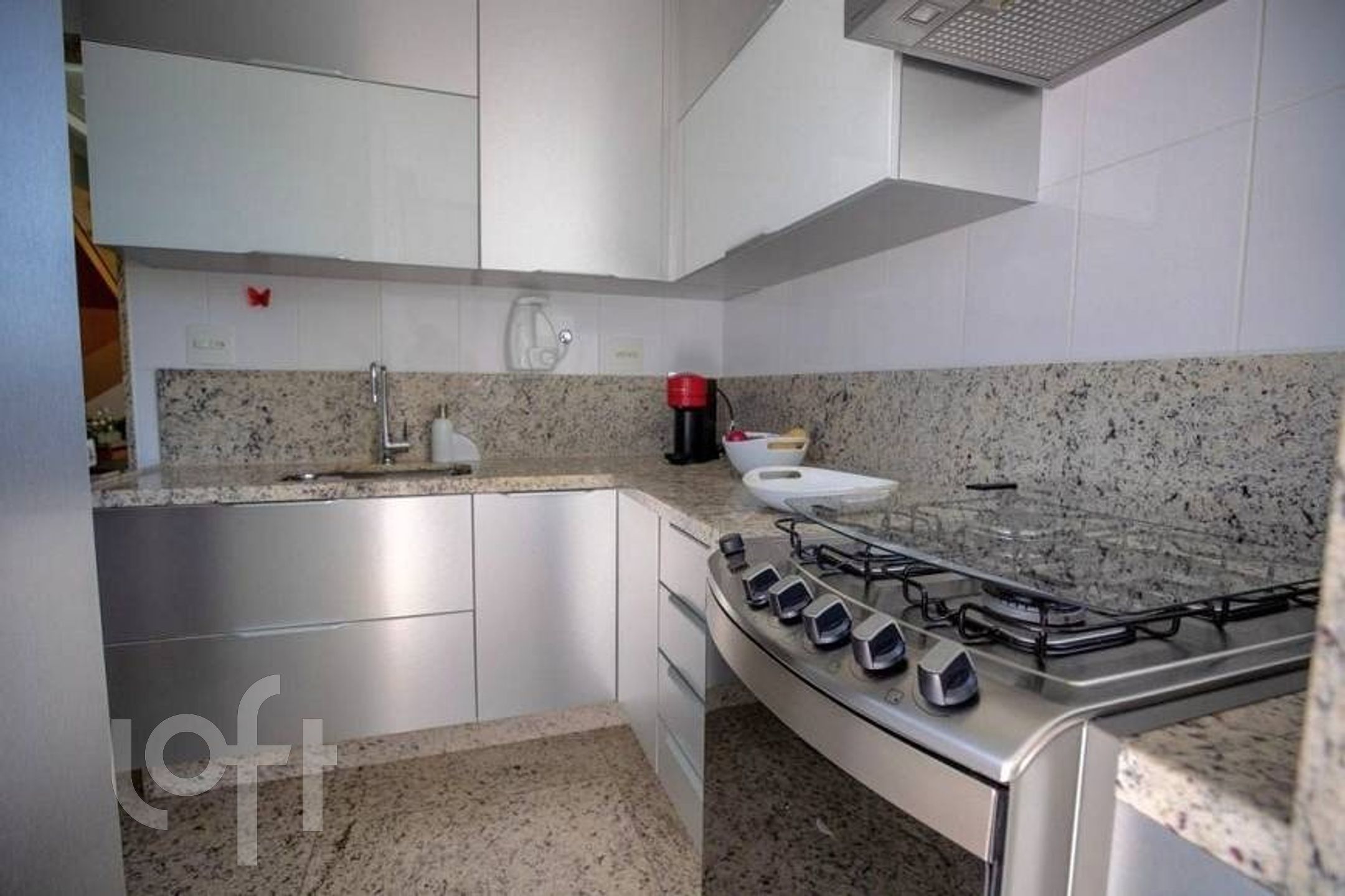 Apartamento à venda com 3 quartos, 160m² - Foto 13