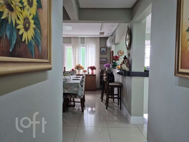 Apartamento com 122m², 3 dormitórios, 1 suíte, 1 vaga, Três Figueiras em Porto Alegre