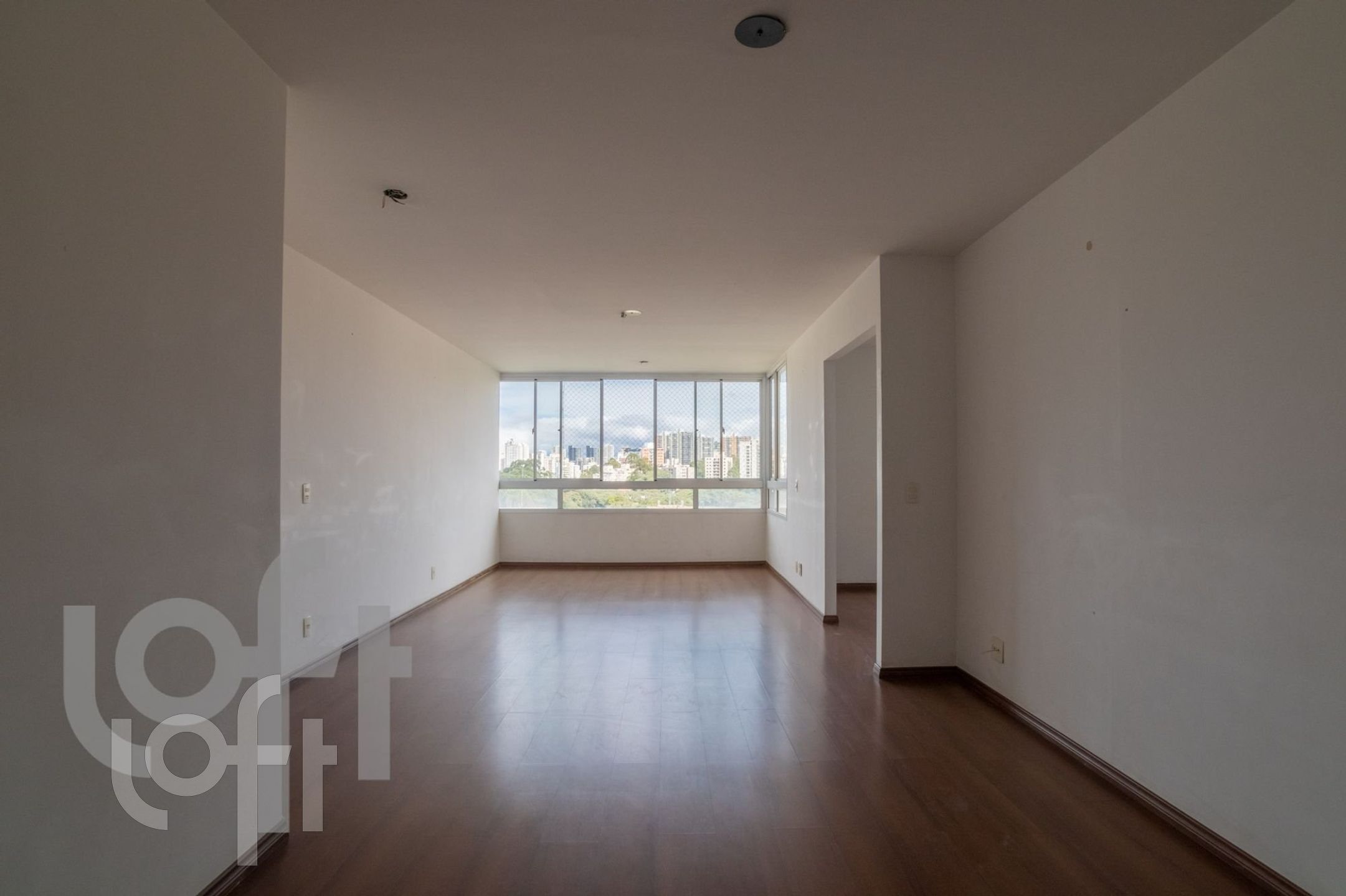 Apartamento à venda com 3 quartos, 130m² - Foto 1