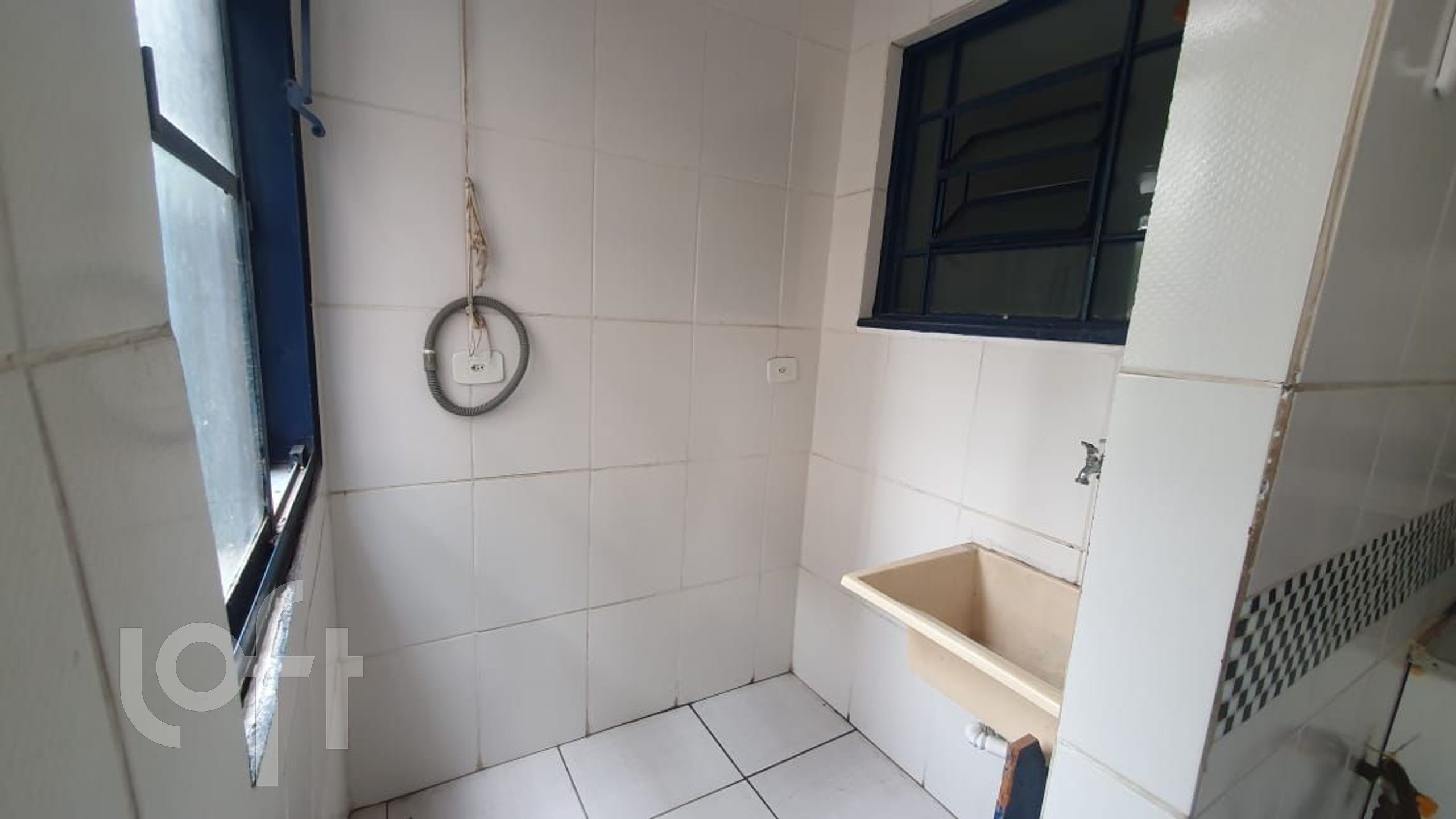 Apartamento à venda com 2 quartos, 46m² - Foto 4