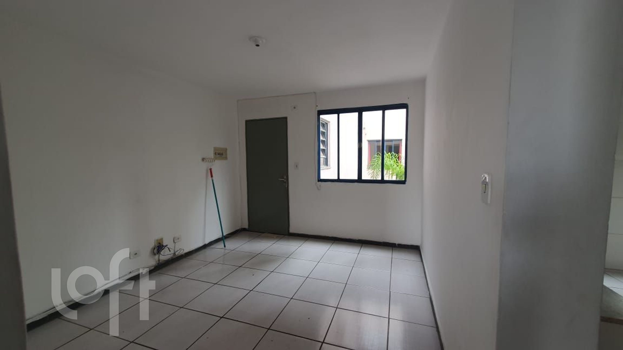 Apartamento à venda com 2 quartos, 46m² - Foto 1