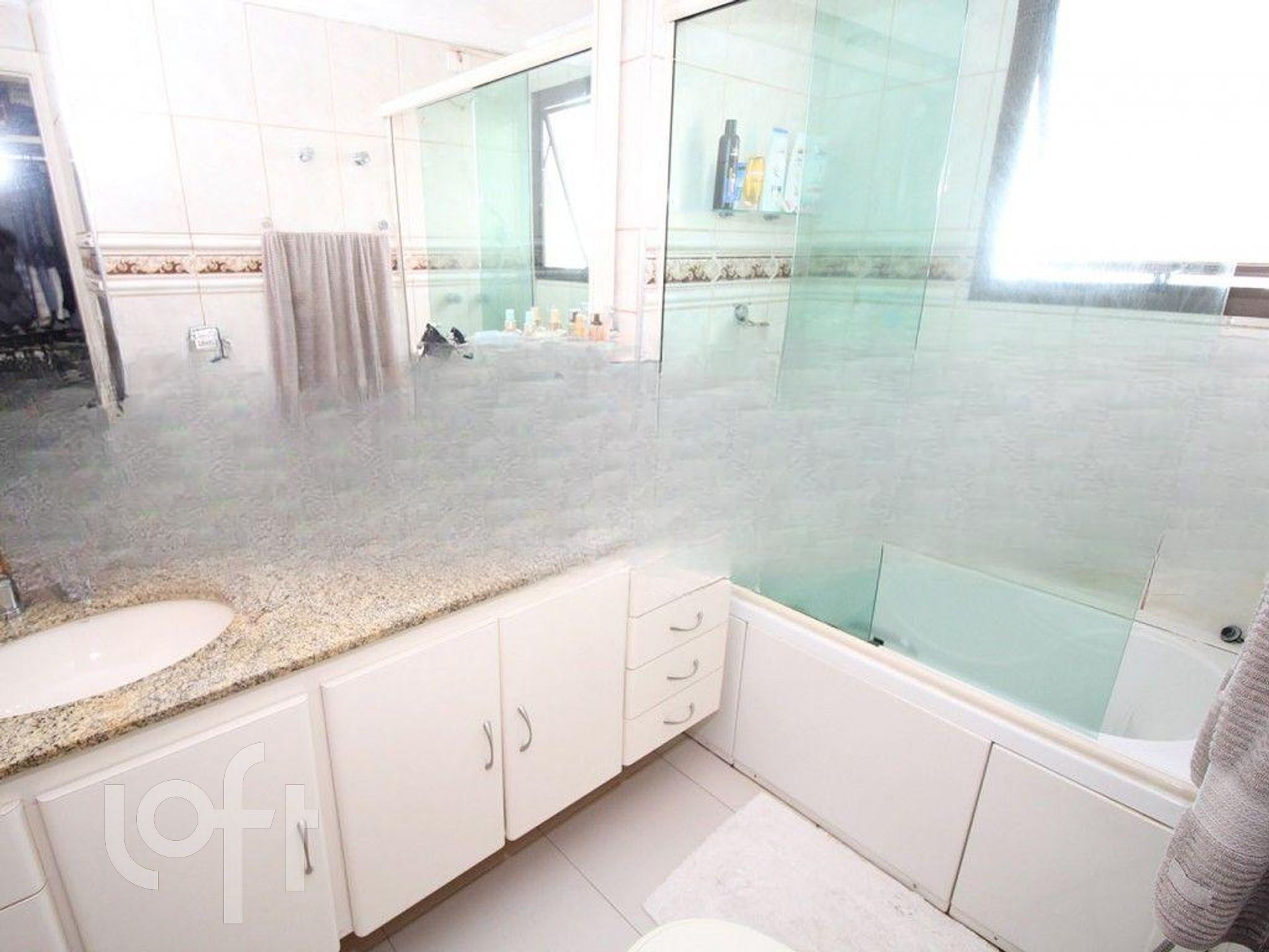 Apartamento à venda com 3 quartos, 168m² - Foto 8