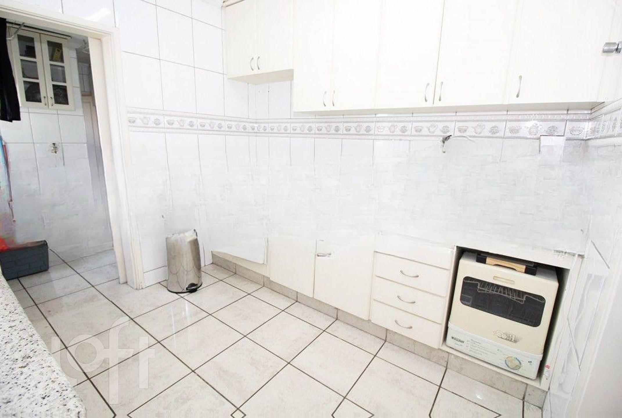 Apartamento à venda com 3 quartos, 168m² - Foto 6