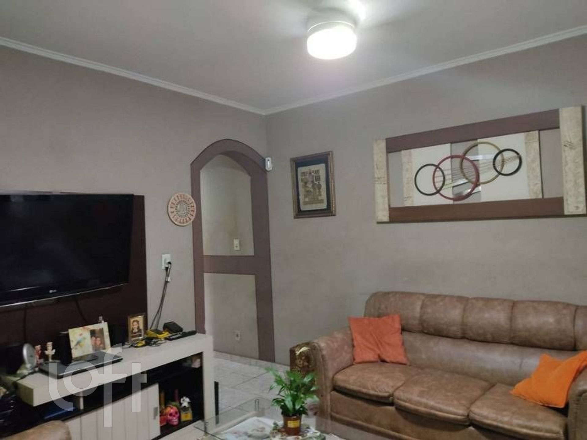 Casa à venda com 2 quartos, 110m² - Foto 2