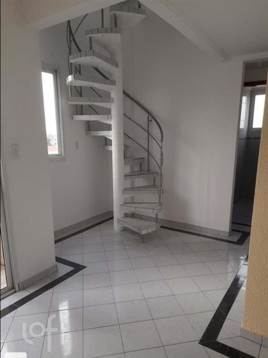 Apartamento à venda com 3 quartos, 200m² - Foto 1