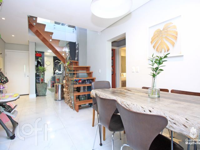 Apartamento com 190m², 2 dormitórios, 1 suíte, 3 vagas, Chácara das Pedras em Porto Alegre