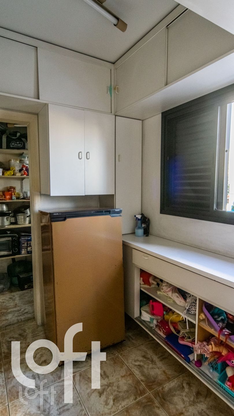 Apartamento à venda com 3 quartos, 120m² - Foto 2