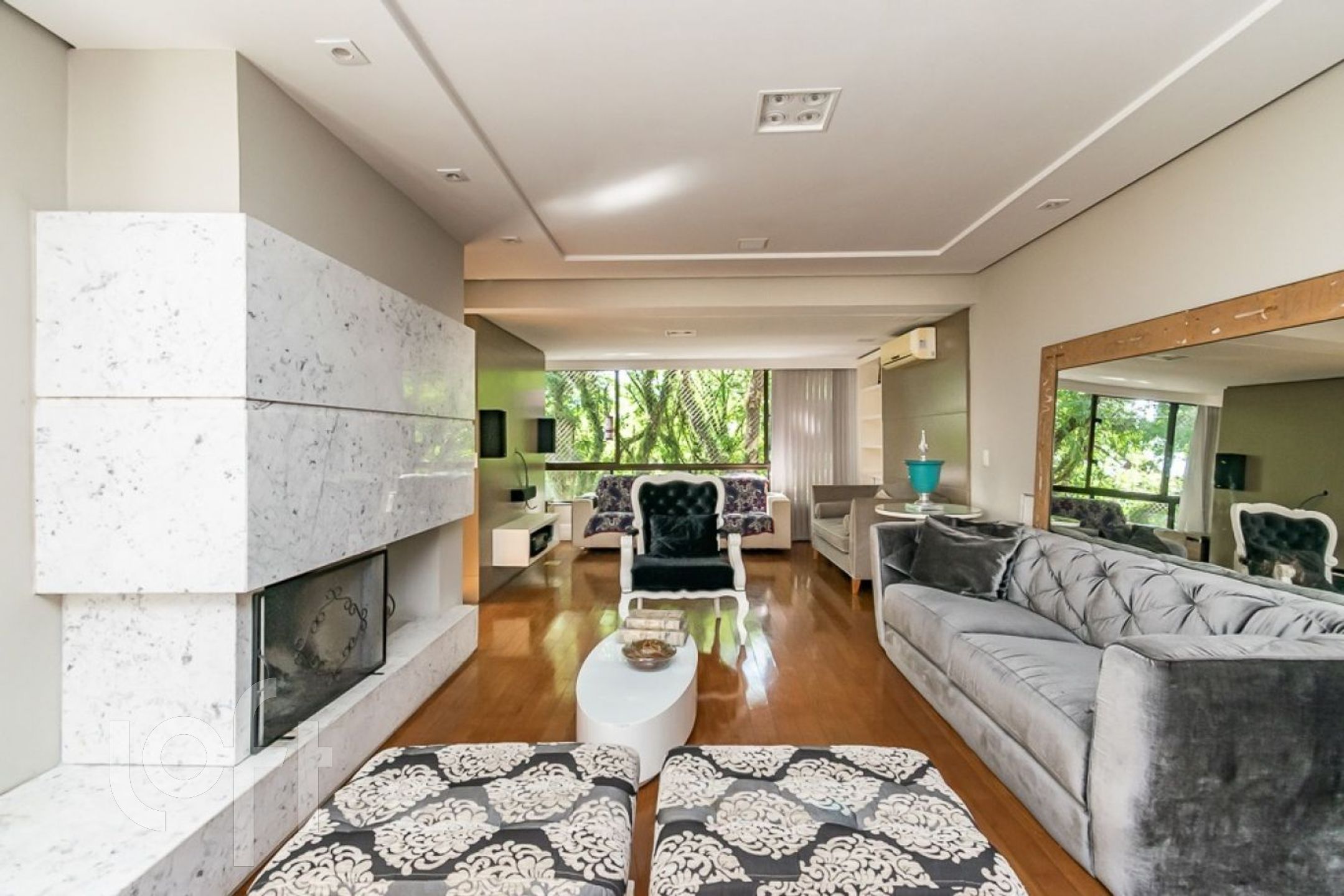 Apartamento com 158m², 3 dormitórios, 2 vagas, Independência em Porto Alegre