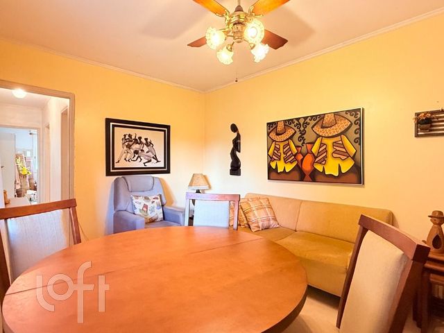 Apartamento com 90m², 3 dormitórios, 1 vaga, Floresta em Porto Alegre