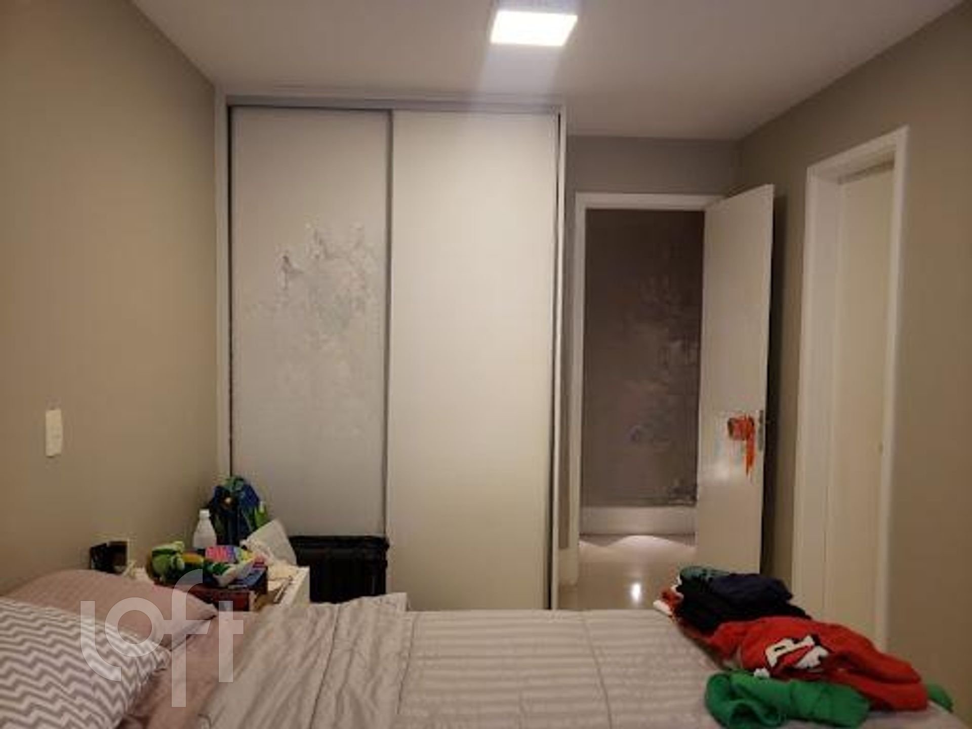 Apartamento à venda com 4 quartos, 221m² - Foto 21