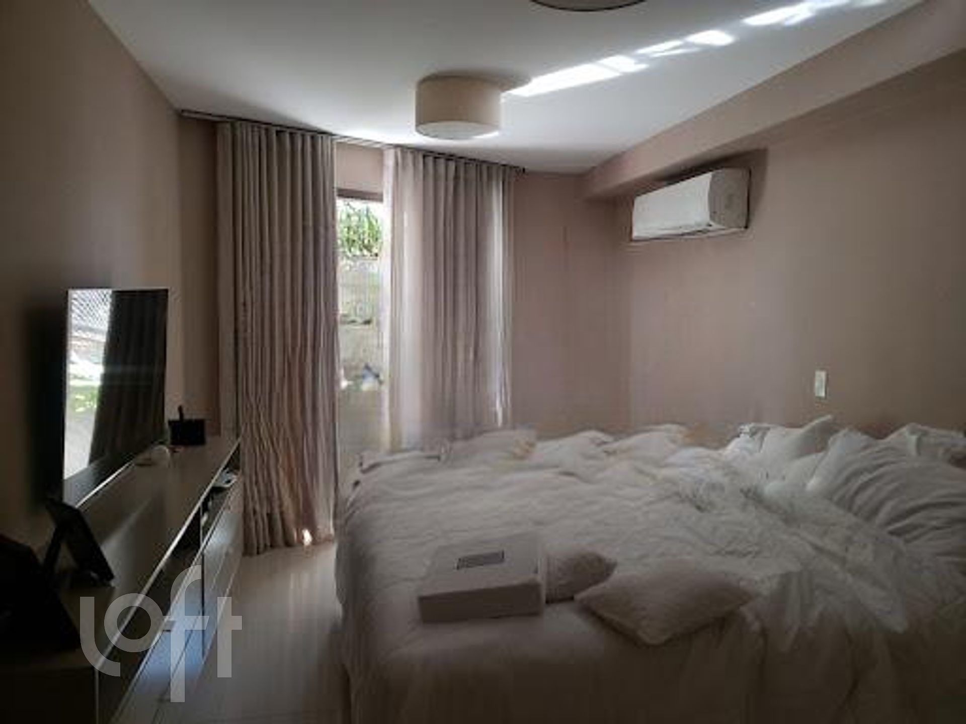 Apartamento à venda com 4 quartos, 221m² - Foto 9