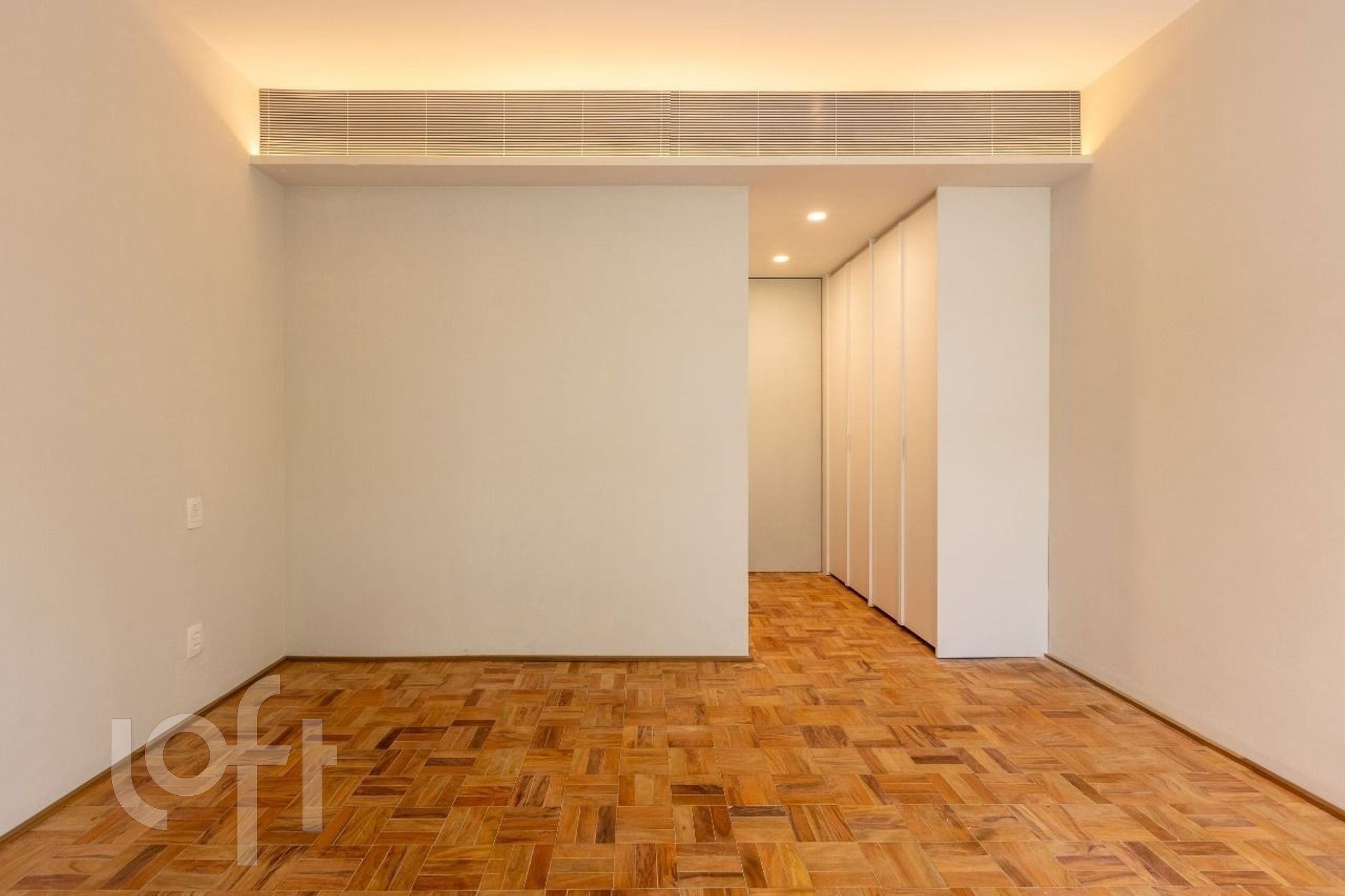 Apartamento à venda com 3 quartos, 206m² - Foto 5