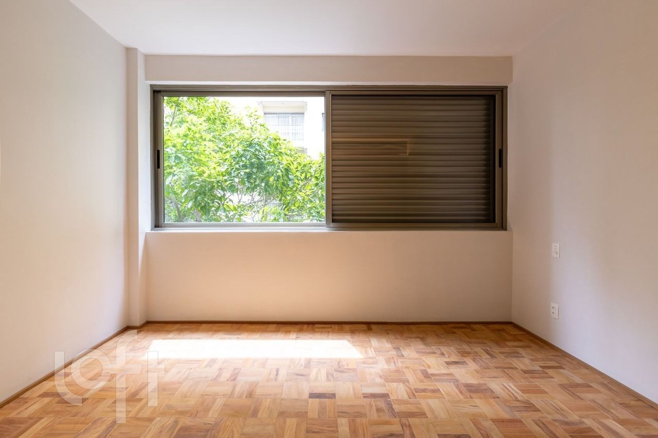 Apartamento à venda com 3 quartos, 206m² - Foto 7